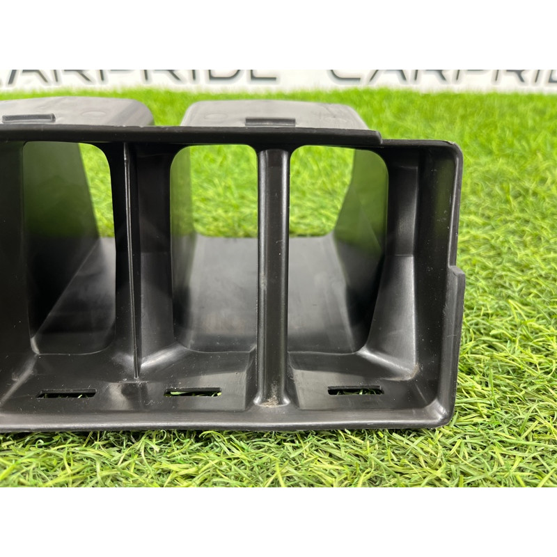 Дефлектор воздуховода (салон) AUDI A8 D4 2011 4,2 4H0819693A