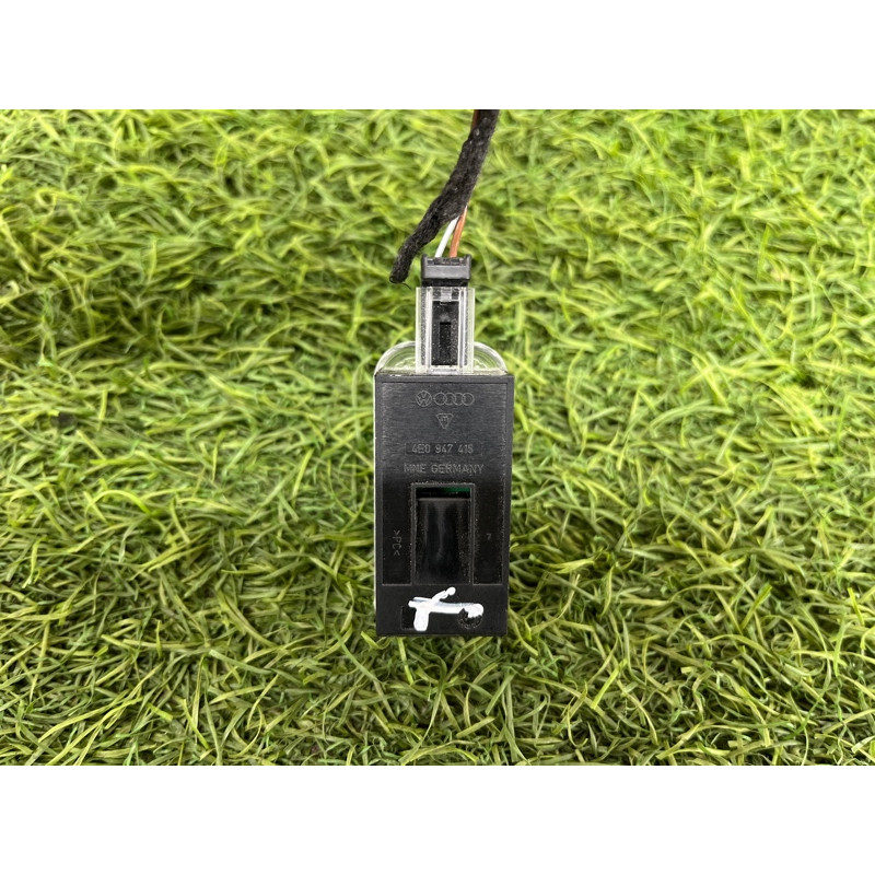 Плафон салона (салон) AUDI A4 B9 2017 2.0L 4e0947415