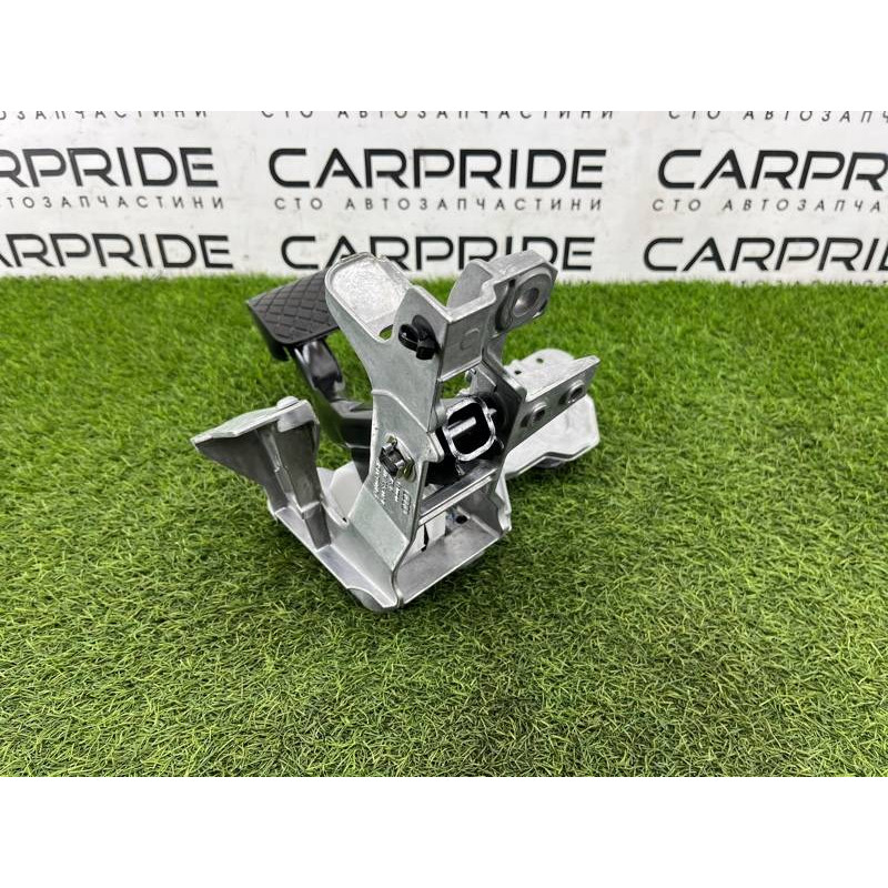 Педаль гальма з кронштейном (гальмівна система) Audi A5 F5 2019 2.0 TFSI 8W1723117B