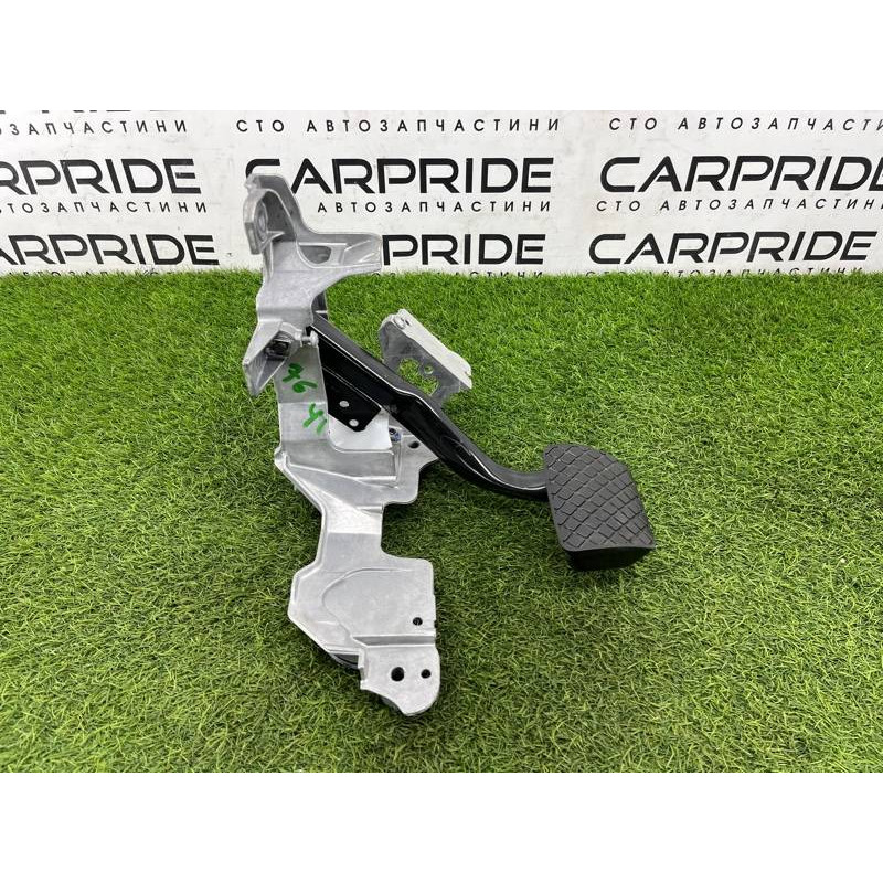 Педаль гальма з кронштейном (гальмівна система) Audi A5 F5 2019 2.0 TFSI 8W1723117B