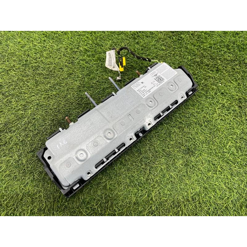 Airbag коленей (airbag/безопасность) AUDI A8 D4 2011 4,2 4H1880842A