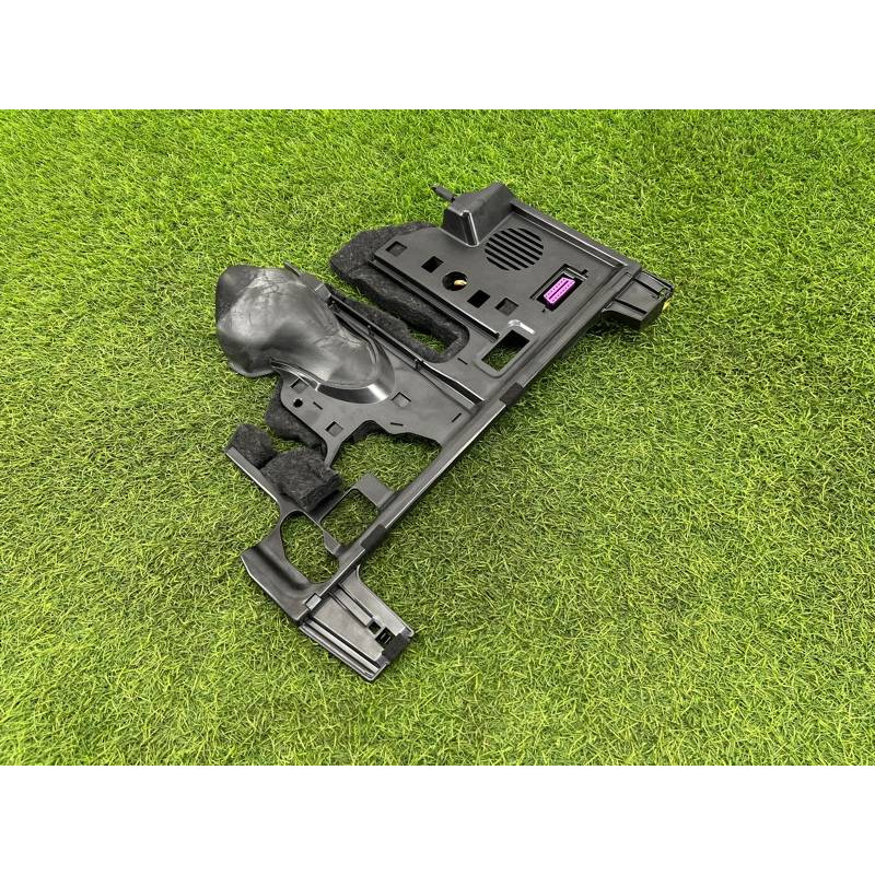 Накладка торпедо нижняя (салон) AUDI A4 B9 2017 2.0L 8W1863083E