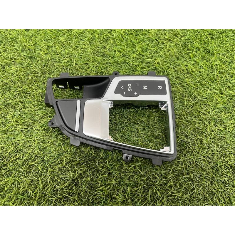 Рамка АКПП (салон) Audi A5 F5 2019 2.0 TFSI 8W1713111CMNC