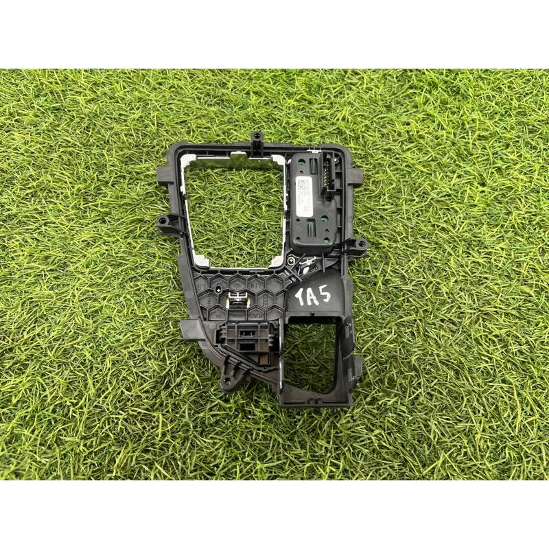 Рамка АКПП (салон) Audi A5 F5 2019 2.0 TFSI 8W1713111CMNC