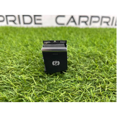 Кнопка стояночного тормоза