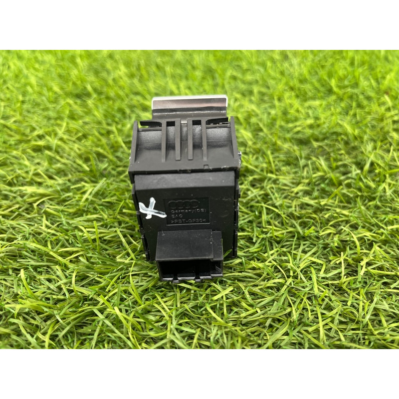 Кнопка стояночного тормоза (электрика / кнопки) Audi A5 F5 2019 2.0 TFSI 4M1927225A