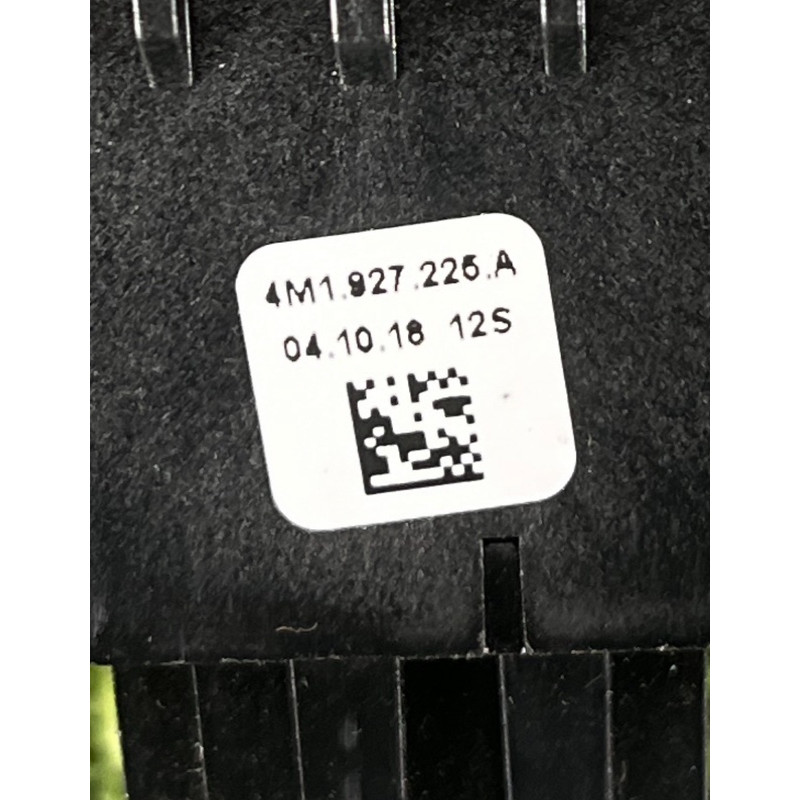 Кнопка стояночного тормоза (электрика / кнопки) Audi A5 F5 2019 2.0 TFSI 4M1927225A