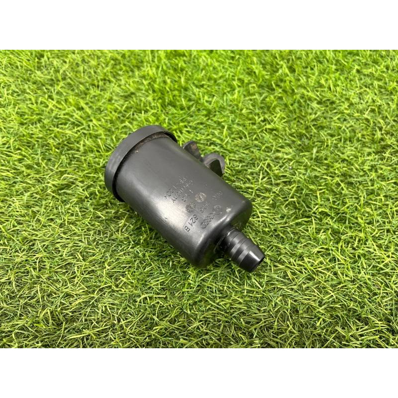 Фильтр абсорбера (топливная система) AUDI A8 D4 2011 4,2 8R0906621B