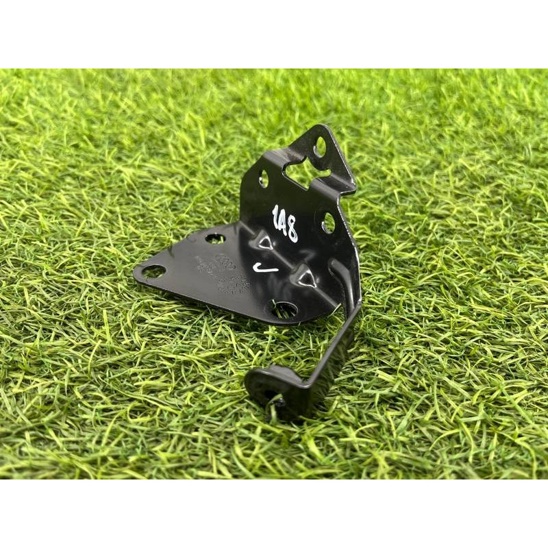 Кронштейн абсорбера (кузов и элементы) AUDI A8 D4 2011 4,2 4H0201827B