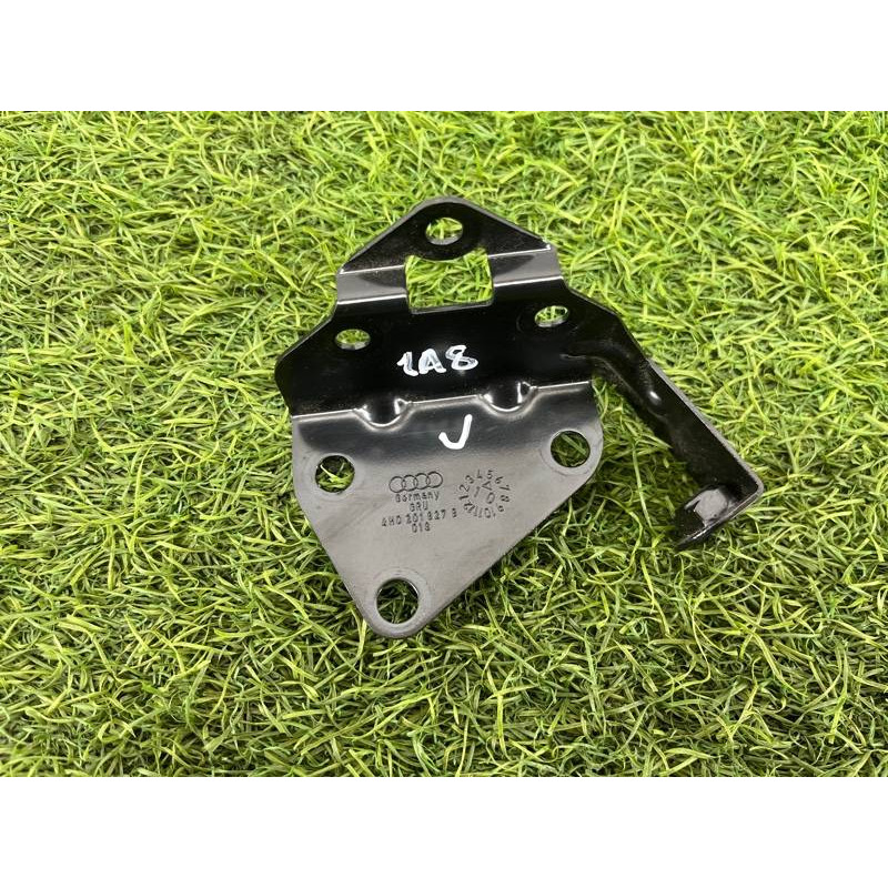 Кронштейн абсорбера (кузов и элементы) AUDI A8 D4 2011 4,2 4H0201827B