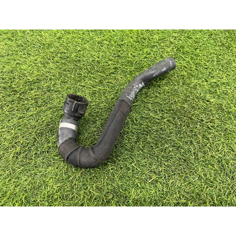 Патрубок (система охлаждения) AUDI A8 D4 2011 4,2 4H1819372M