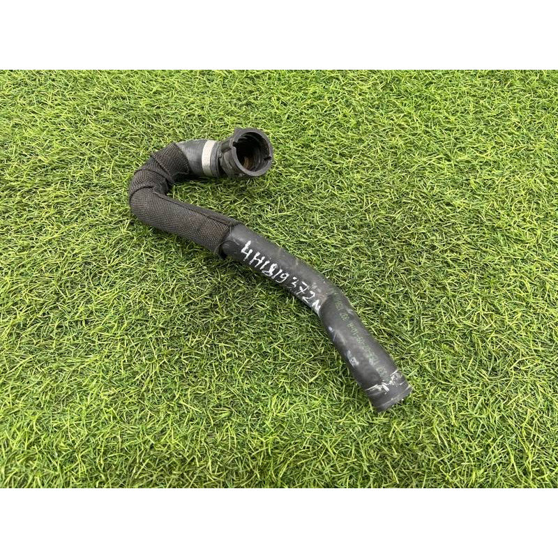 Патрубок (система охлаждения) AUDI A8 D4 2011 4,2 4H1819372M