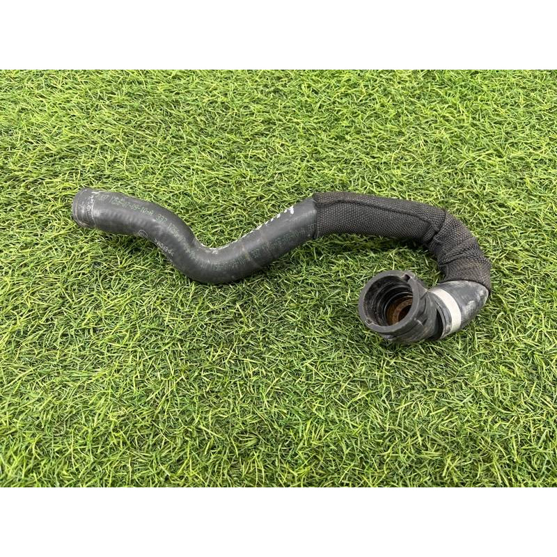 Патрубок (система охлаждения) AUDI A8 D4 2011 4,2 4H1819372M