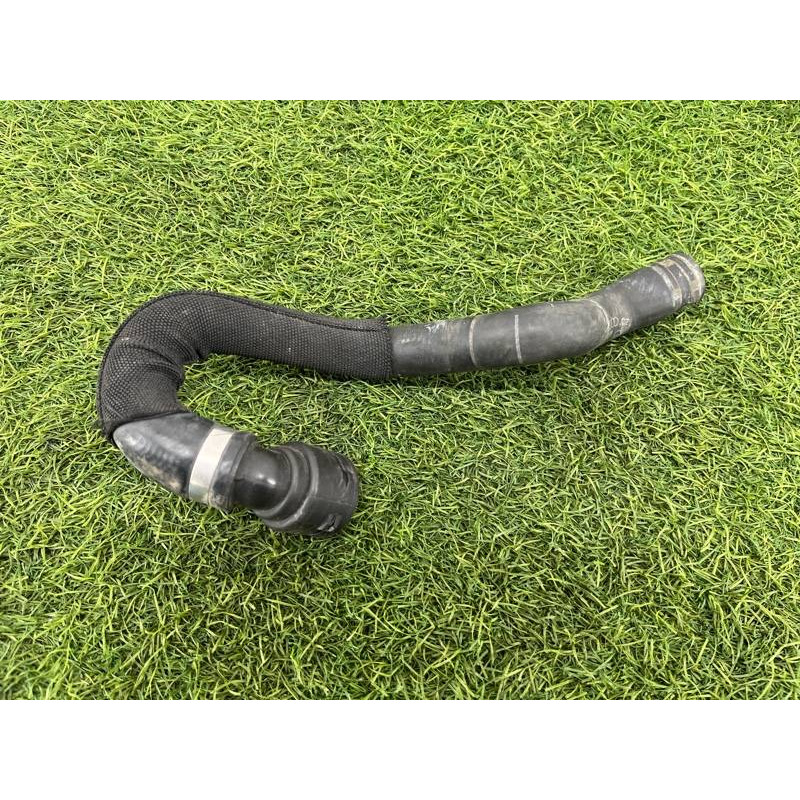 Патрубок (система охлаждения) AUDI A8 D4 2011 4,2 4H1819372M