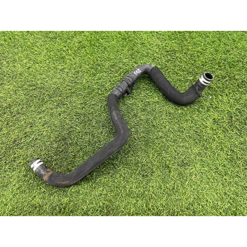 Патрубок (система охлаждения) AUDI A8 D4 2011 4,2 4H1819672J