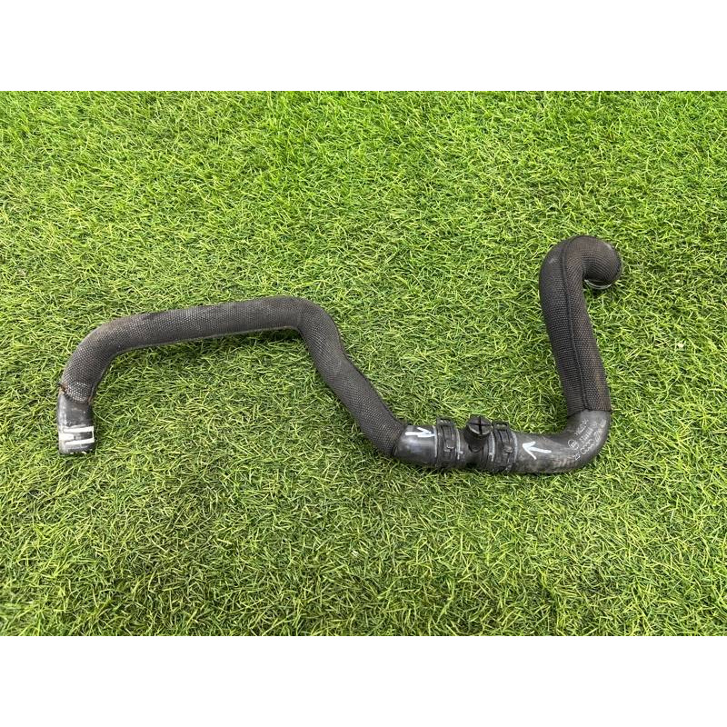 Патрубок (система охлаждения) AUDI A8 D4 2011 4,2 4H1819672J