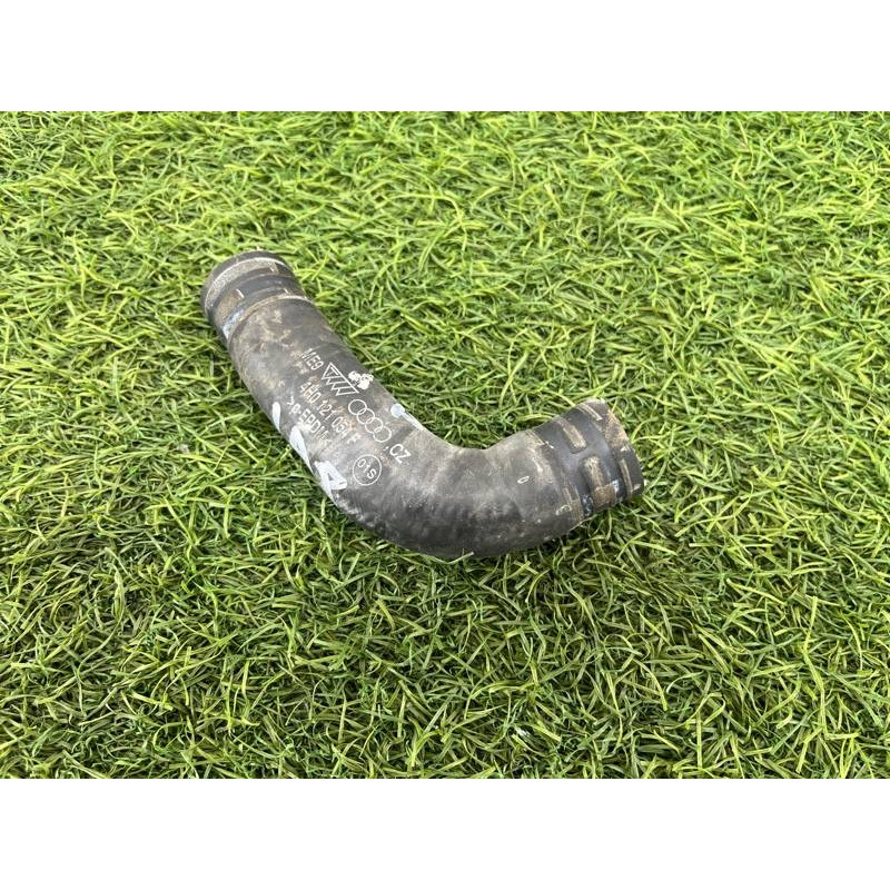 Патрубок (система охлаждения) AUDI A8 D4 2011 4,2 4H0121054F