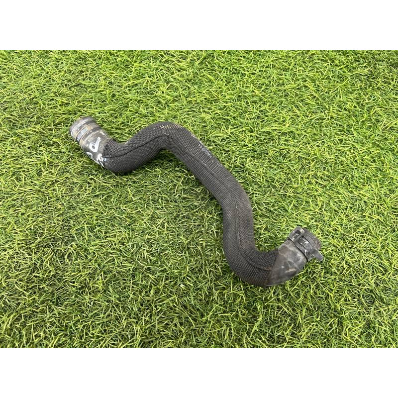 Патрубок (система охлаждения) AUDI A8 D4 2011 4,2 4H0121471D