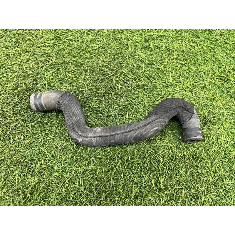 Патрубок (система охлаждения) AUDI A8 D4 2011 4,2 4H0121471D