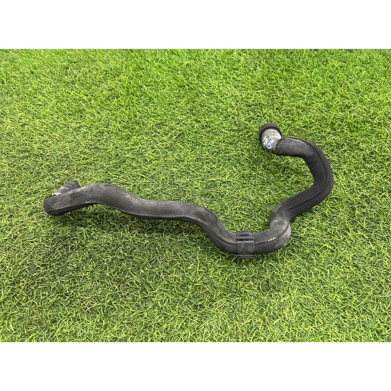 Патрубок (система охлаждения) AUDI A8 D4 2011 4,2 4H0121447M