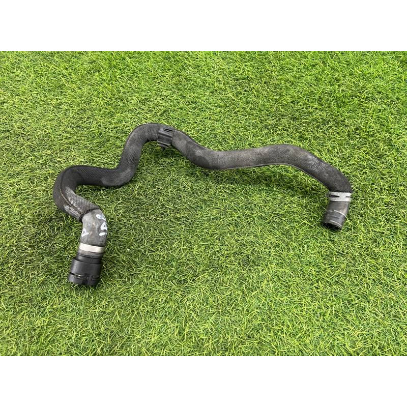 Патрубок (система охлаждения) AUDI A8 D4 2011 4,2 4H0121447M