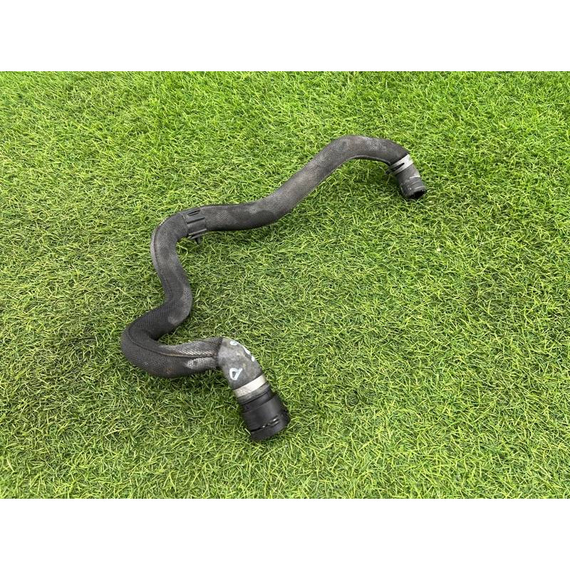 Патрубок (система охлаждения) AUDI A8 D4 2011 4,2 4H0121447M