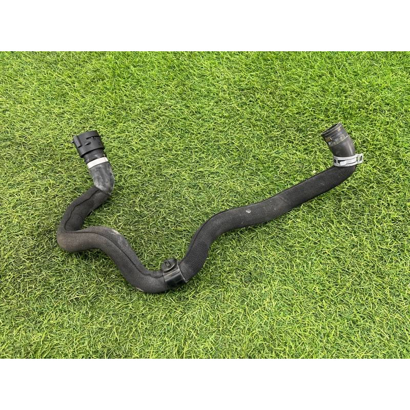 Патрубок (система охлаждения) AUDI A8 D4 2011 4,2 4H0121447M