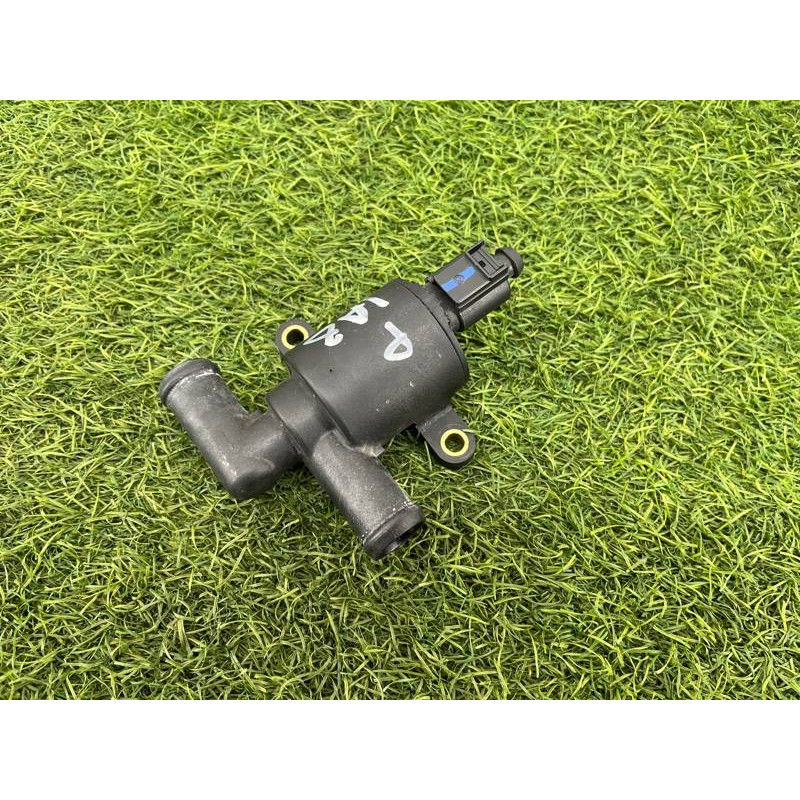 Клапан системы охлаждения (электрика / кнопки) AUDI A8 D4 2011 4,2 4H0121671G