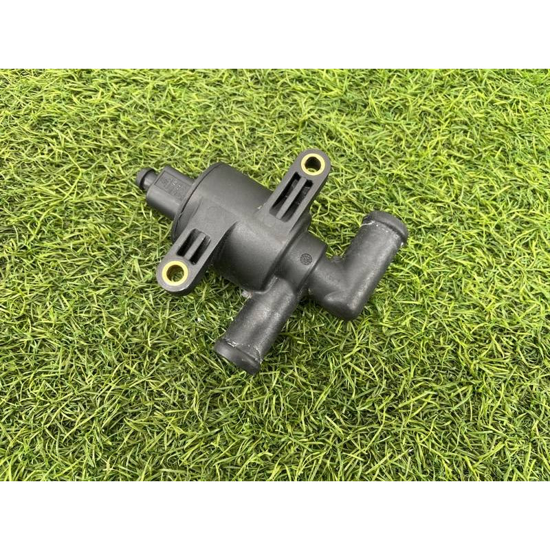 Клапан системы охлаждения (электрика / кнопки) AUDI A8 D4 2011 4,2 4H0121671G