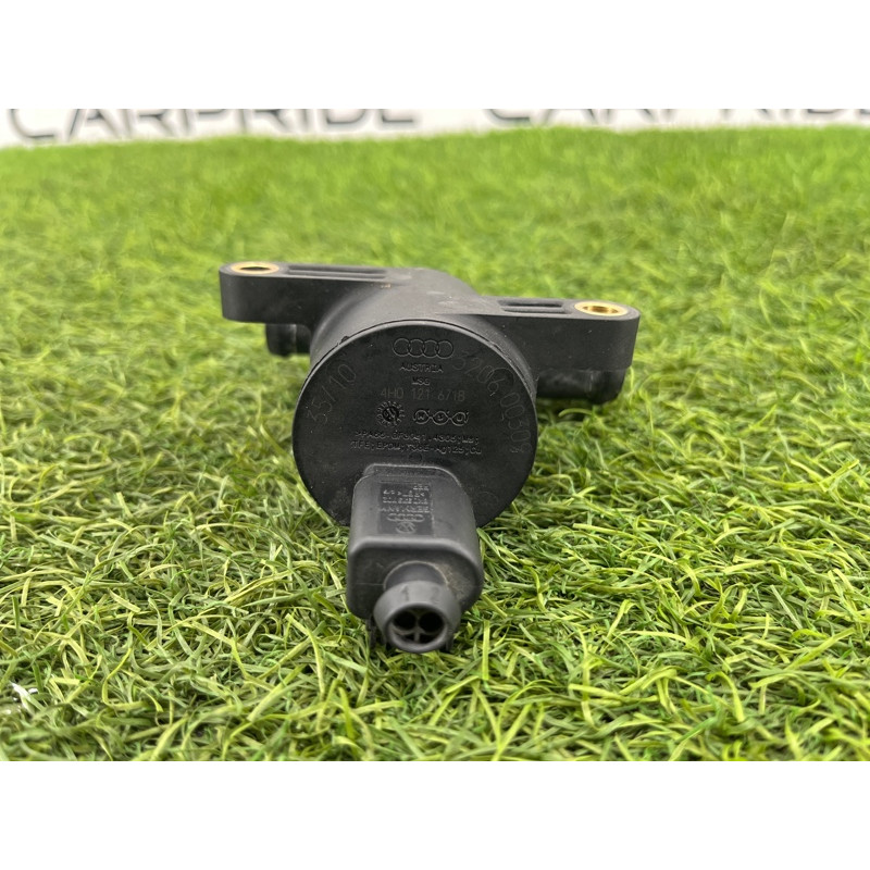 Клапан системы охлаждения (электрика / кнопки) AUDI A8 D4 2011 4,2 4H0121671G