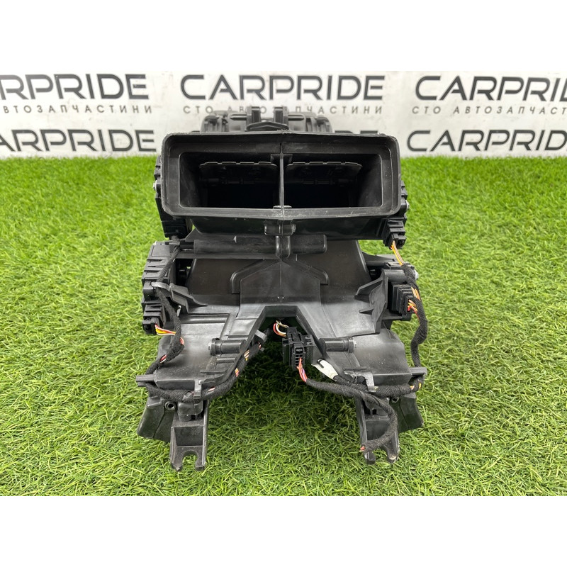 Корпус печки (отопление и кондиционирование) AUDI A8 D4 2011 4,2 4H0820329D