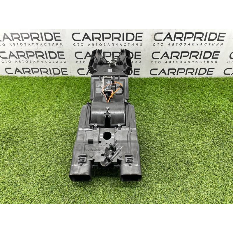 Корпус печки (отопление и кондиционирование) AUDI A8 D4 2011 4,2 4H0820329D