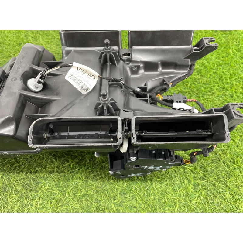 Корпус печки (отопление и кондиционирование) AUDI A8 D4 2011 4,2 4H0820329D