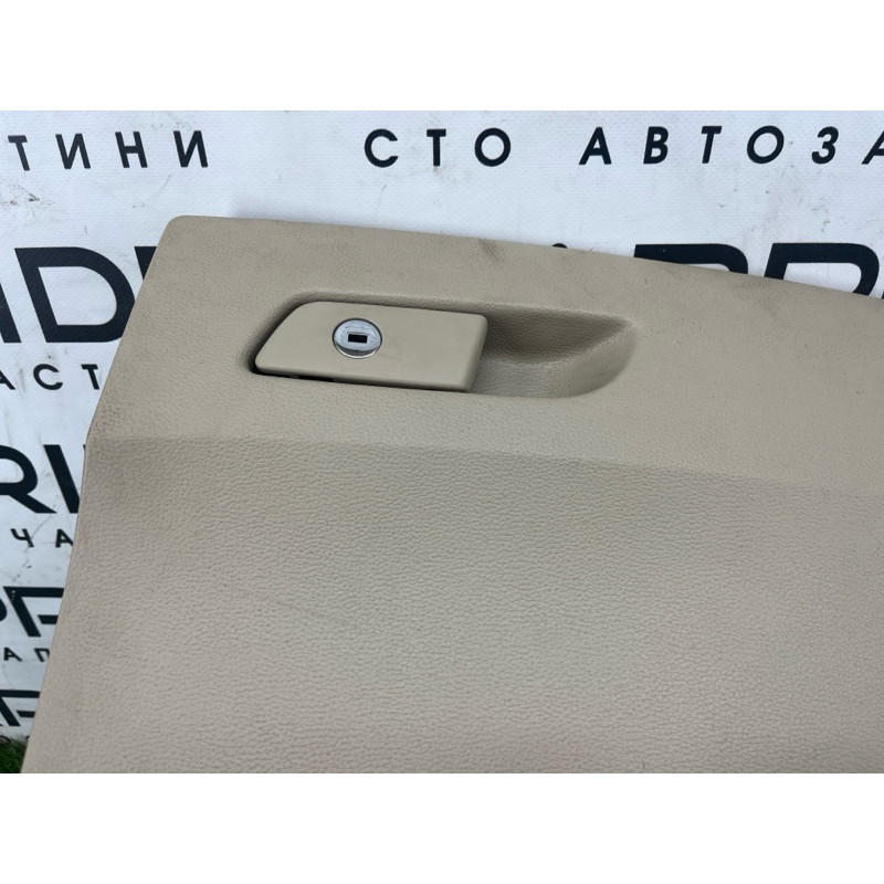 Бардачок (салон) AUDI A4 B9 2017 2.0L 8W1880302BV2