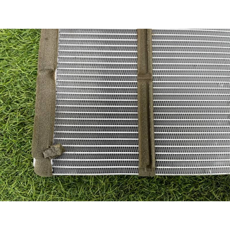 Радиатор печки (отопление и кондиционирование) Audi Q5 8R 2012 3.2 CALB 8K0898037A