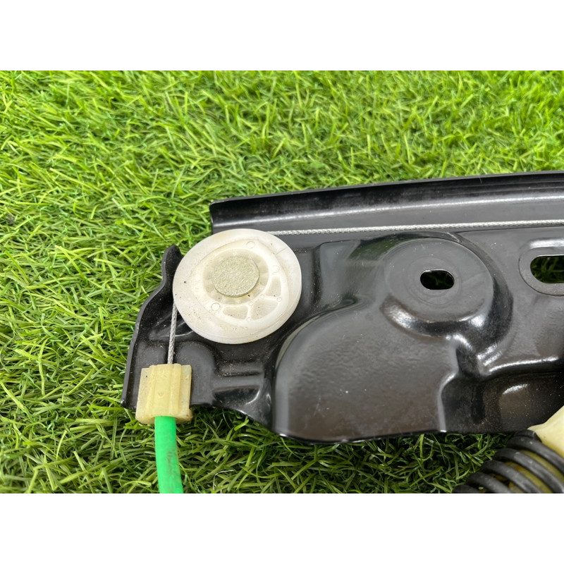 Механизм стеклоподъемника с мотором (кузов и элементы) BMW 5-series F10 2013 N47D20 51337182132