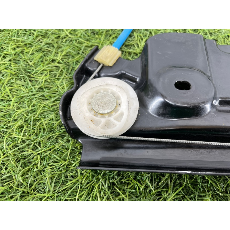 Механизм стеклоподъемника с мотором (кузов и элементы) BMW 5-series F10 2013 N47D20 51337182132