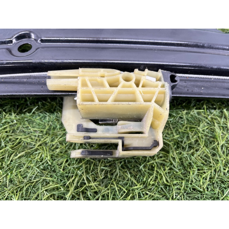 Механизм стеклоподъемника с мотором (кузов и элементы) BMW 5-series F10 2013 N47D20 51337182132