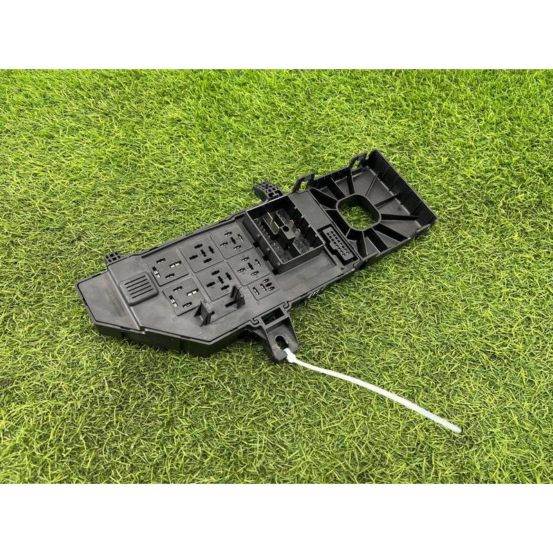 Блок предохранителей (электрика) Opel Vectra C 2004 2.2 SE 24400590