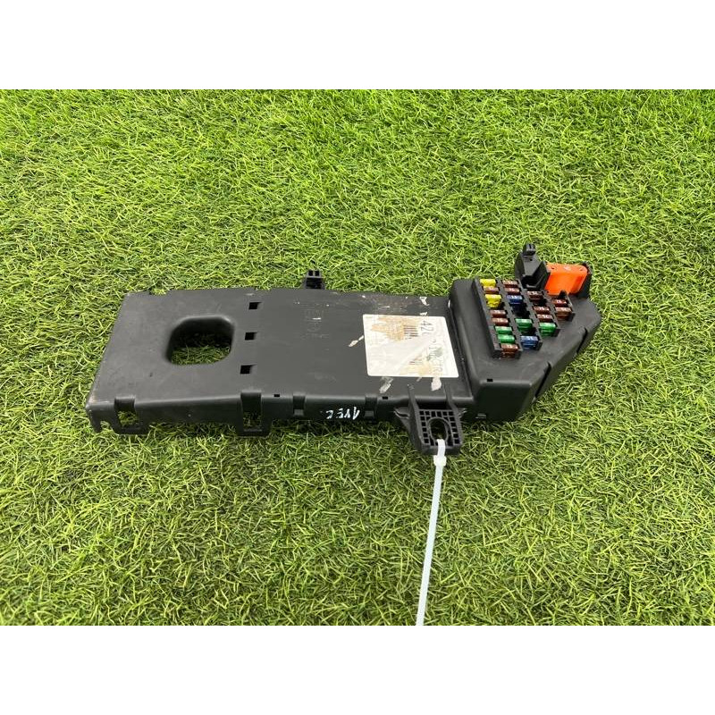 Блок предохранителей (электрика) Opel Vectra C 2004 2.2 SE 24400590