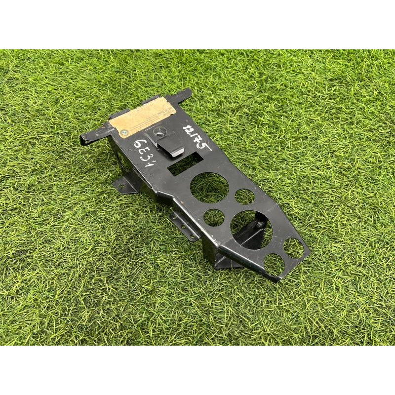 Направляющая подголовника (салон) BMW 5-series E34 1993 M20b25 52208102717