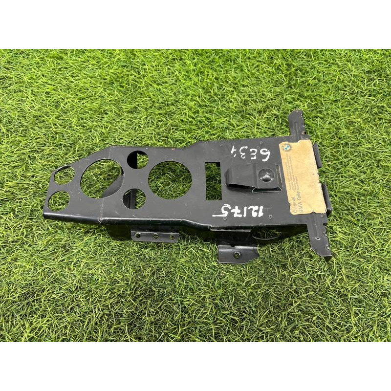 Направляющая подголовника (салон) BMW 5-series E34 1993 M20b25 52208102717