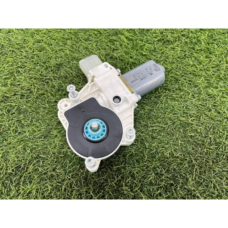 Мотор стеклоподъемника (электрика) BMW 5-series F10 51337271564