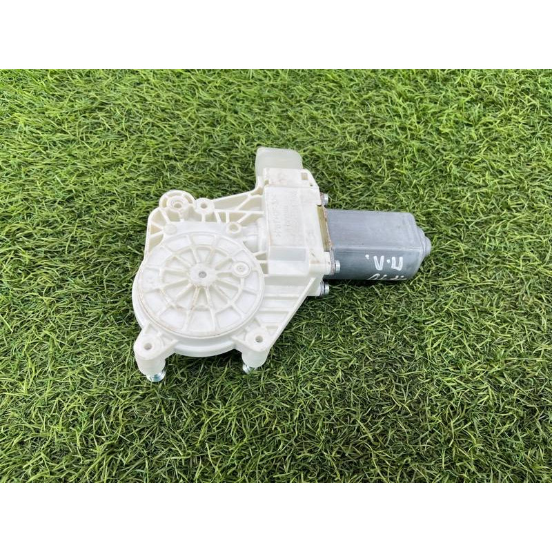 Мотор стеклоподъемника (электрика) BMW 5-series F10 51337271563