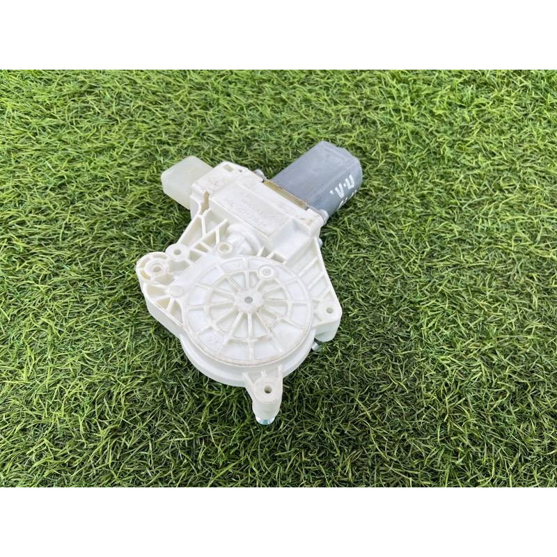 Мотор стеклоподъемника (электрика) BMW 5-series F10 51337271563