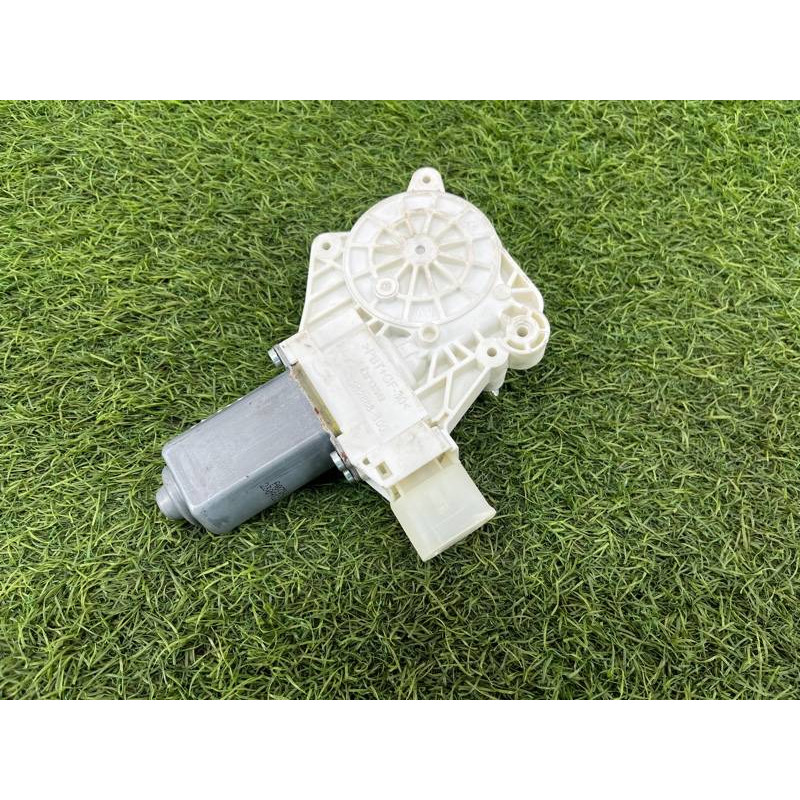 Мотор стеклоподъемника (электрика) BMW 5-series F10 51337271563