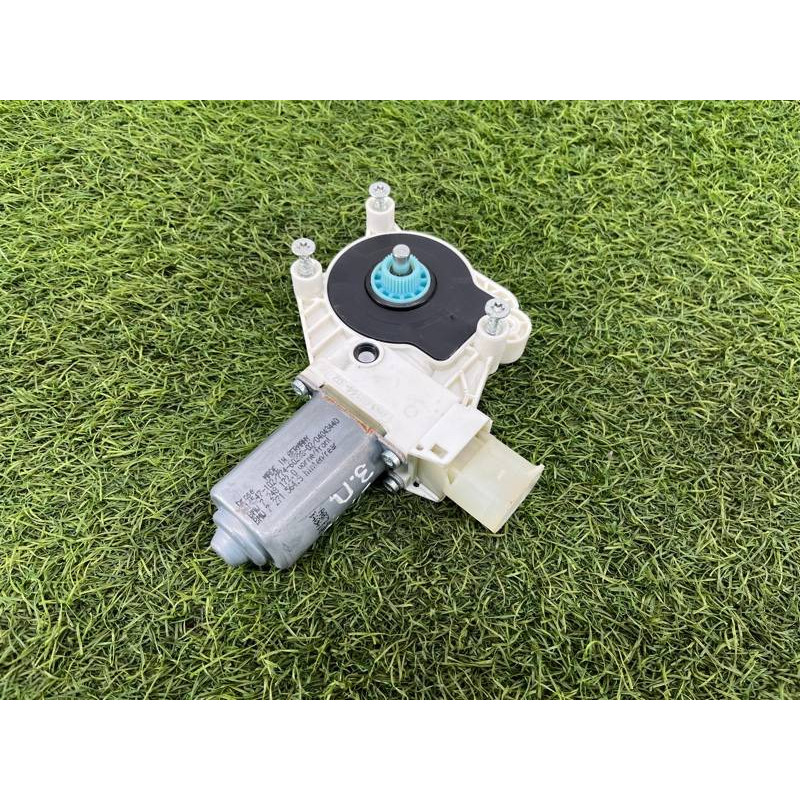 Мотор стеклоподъемника (электрика) BMW 5-series F10 51337271564