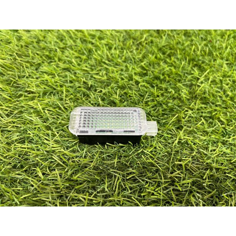 Плафон карты двери (электрика) Audi A5 F5 2019 2.0 TFSI 4E0947415