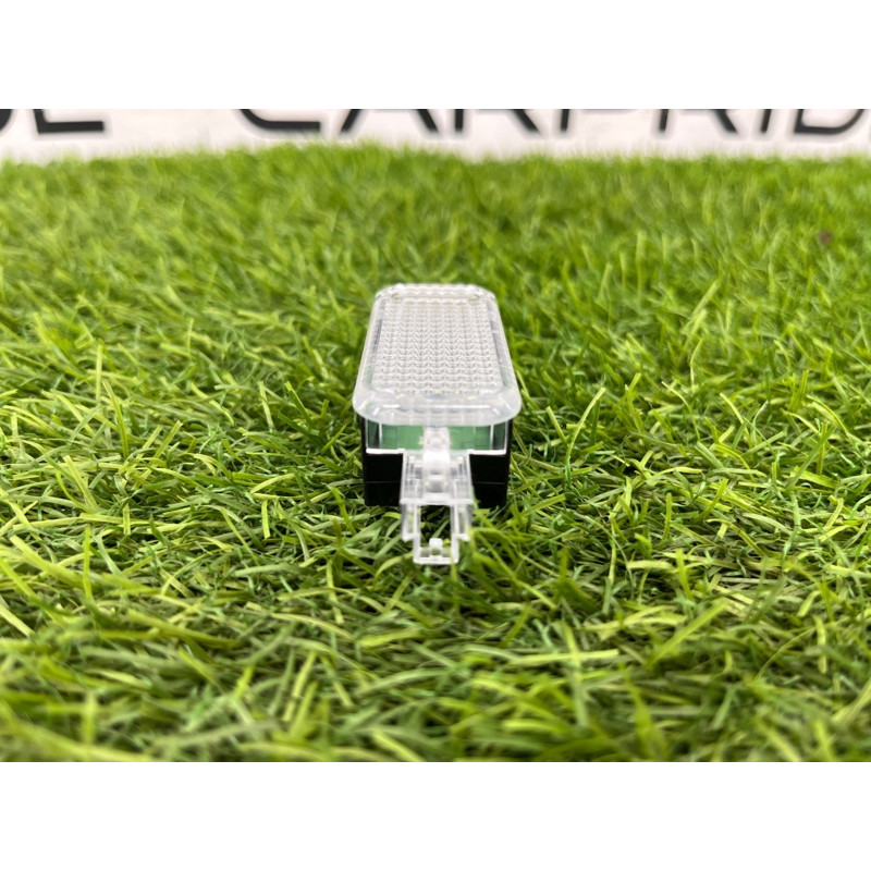 Плафон карты двери (электрика) Audi A5 F5 2019 2.0 TFSI 4E0947415