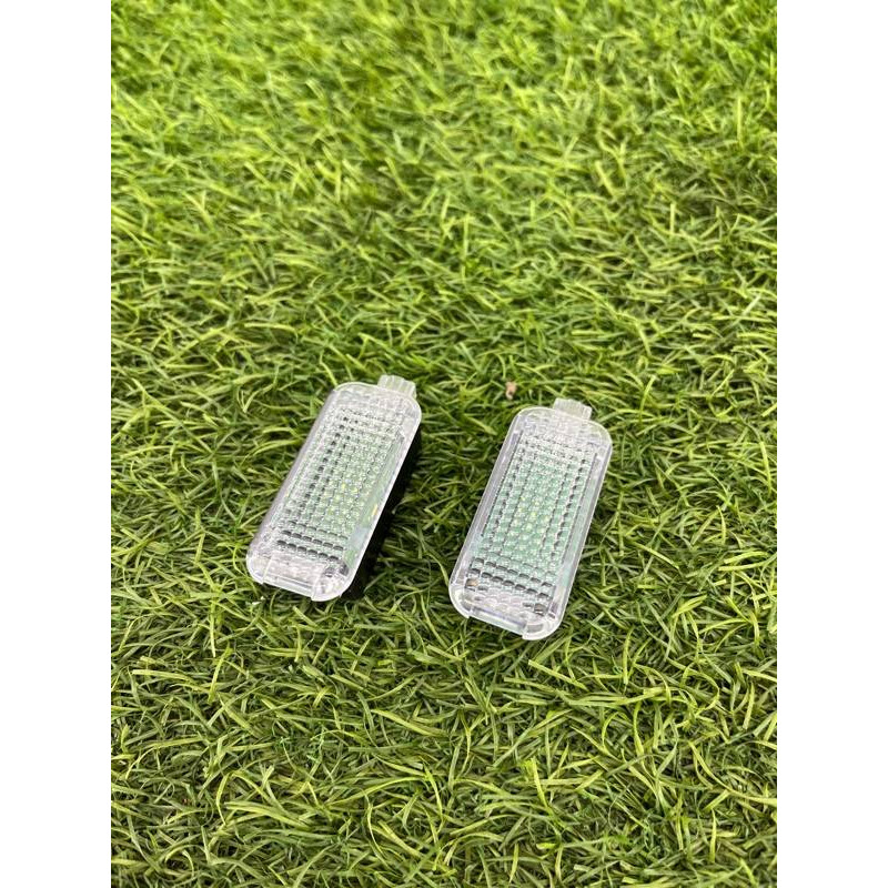 Плафон карты двери (электрика) Audi A5 F5 2019 2.0 TFSI 4E0947415